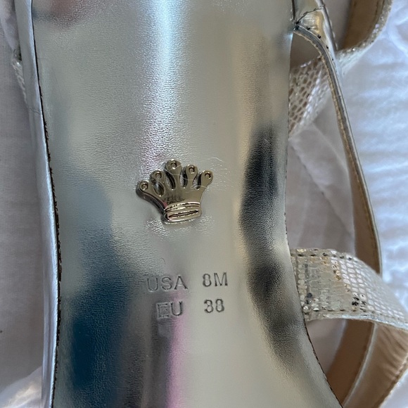 Nina Strappy Slip-on Sandals (Silver) - Picture 3 of 3
